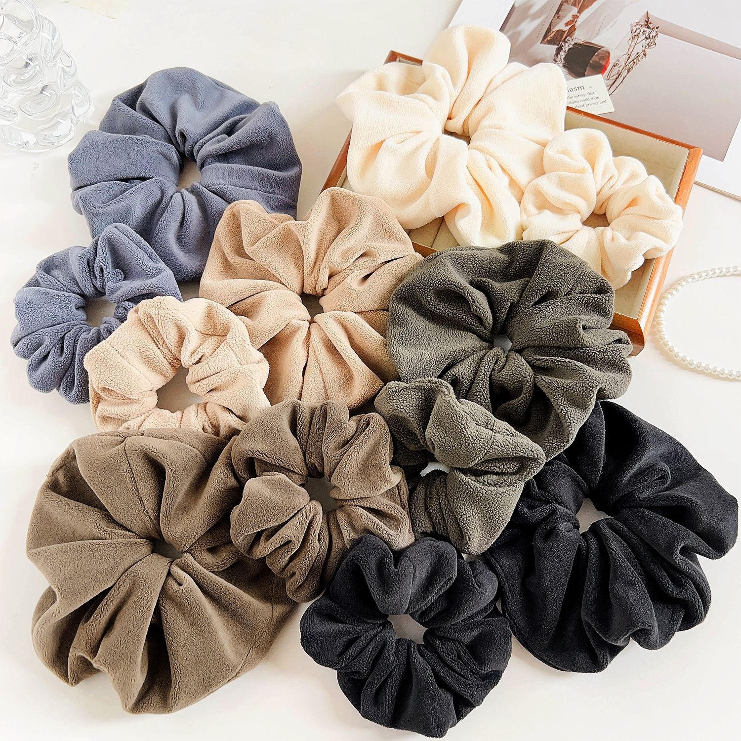 Women's Retro Velvet Hair Ties Autumn Winter Plush Knit Scrunchies