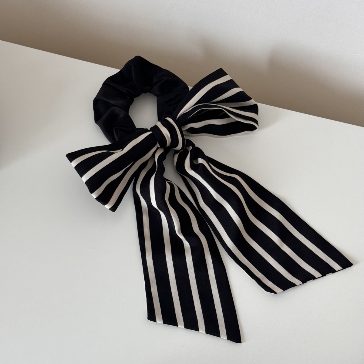 Women's Commuter Pleated Cloth Bowknot Hair Tie Irregular Striped