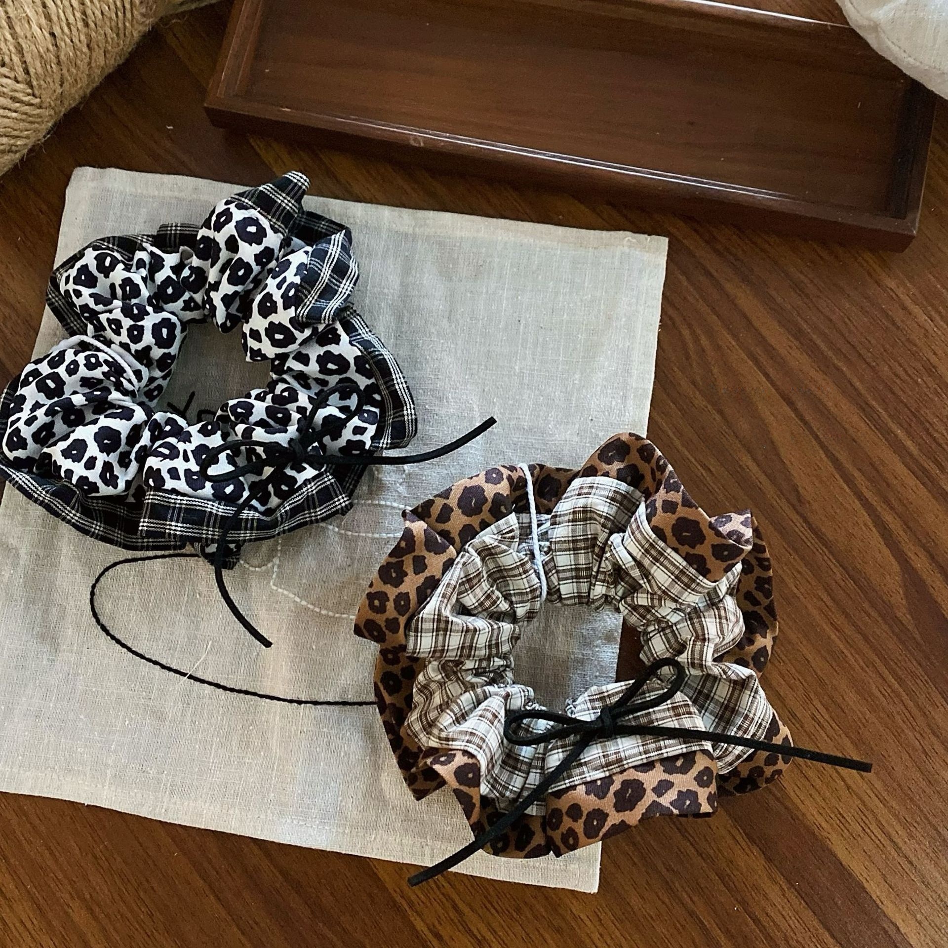 Women's Chic Butterfly Knot Plaid Leopard Hair Ties Vintage Winter Head Ropes