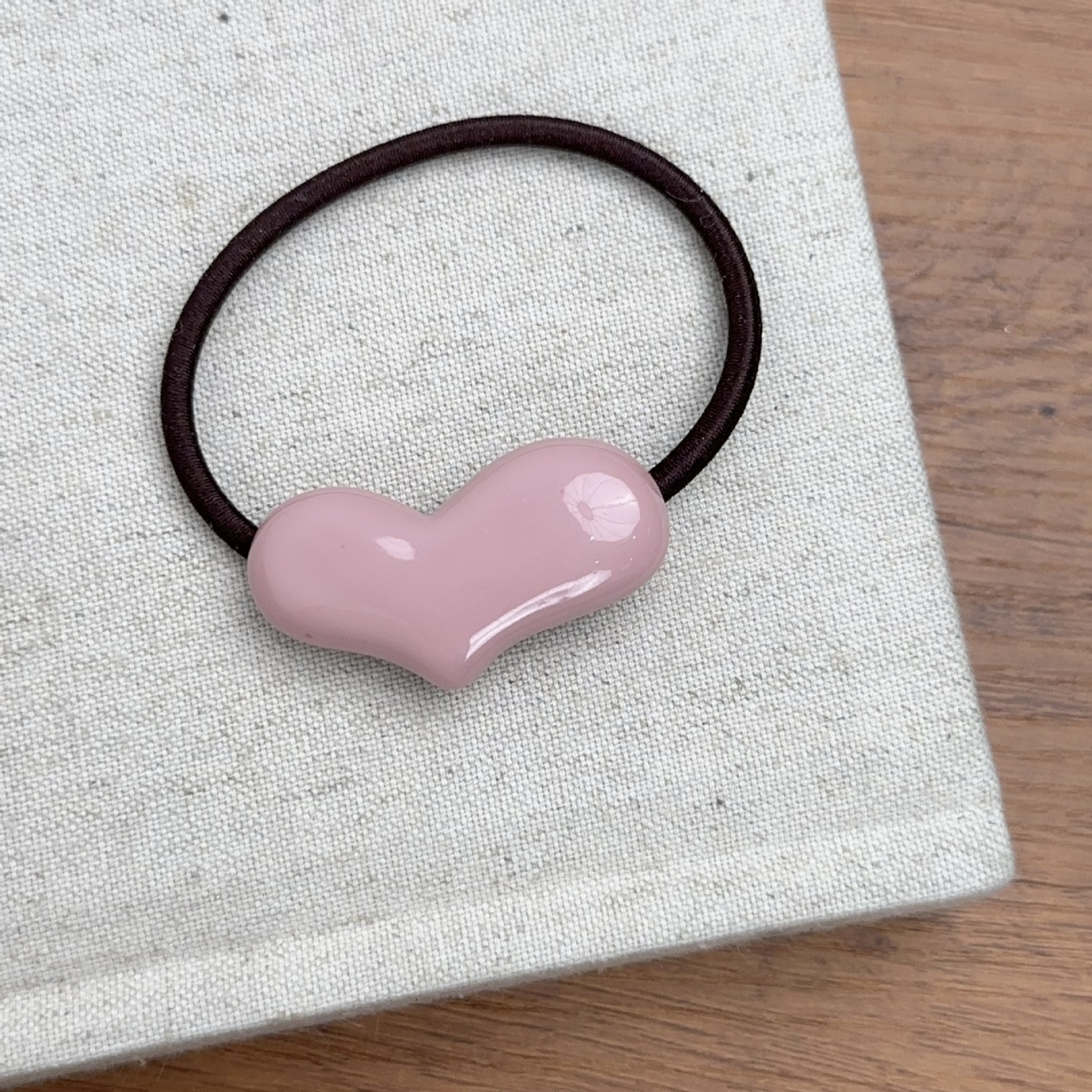 Girls Summer Acrylic Elastic Hair Band Cream Heart Shaped