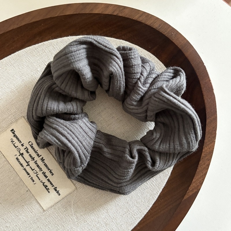 Women's Comfortable Cloth Hair Tie For Daily Wear Beige Striped