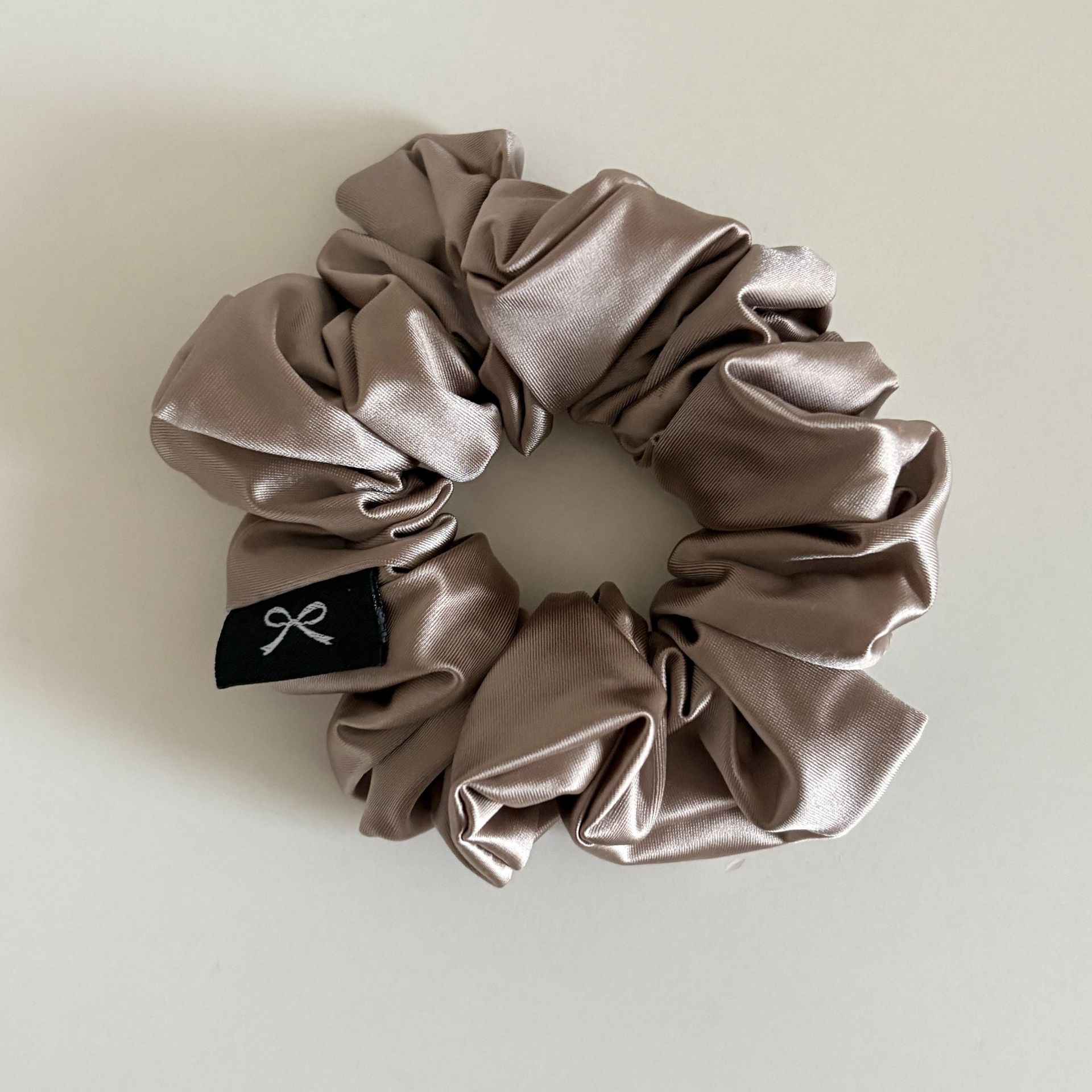 Women's Elegant Solid Color Satin Hair Tie, Chic Spring Accessory in Black