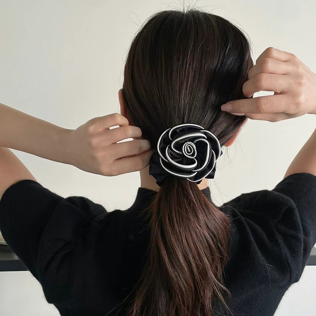 Women's IG Style Daily Satin Scrunchie Hair Tie Floral Pattern