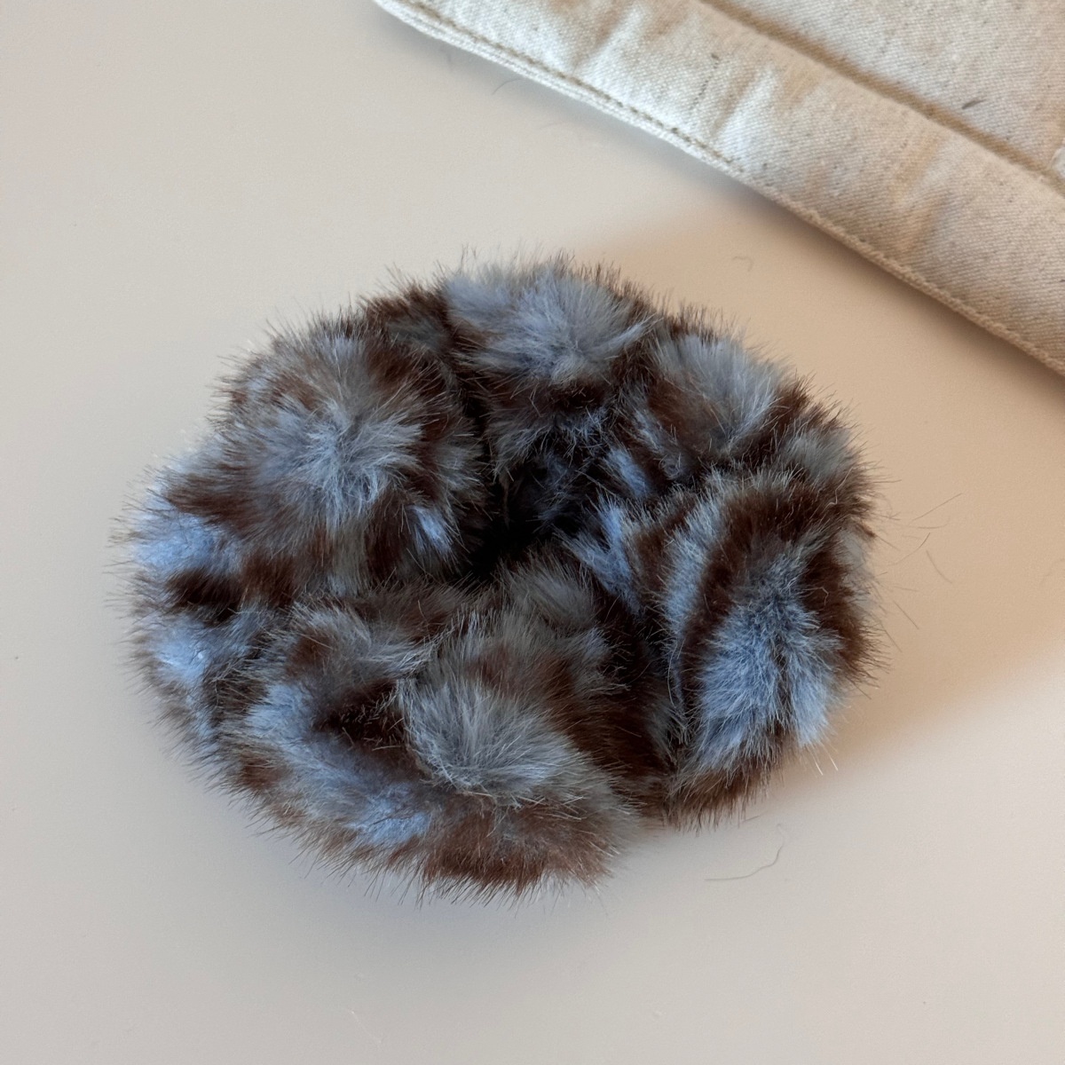 Women's Large High Elasticity Plush Winter Scrunchie Leopard Print