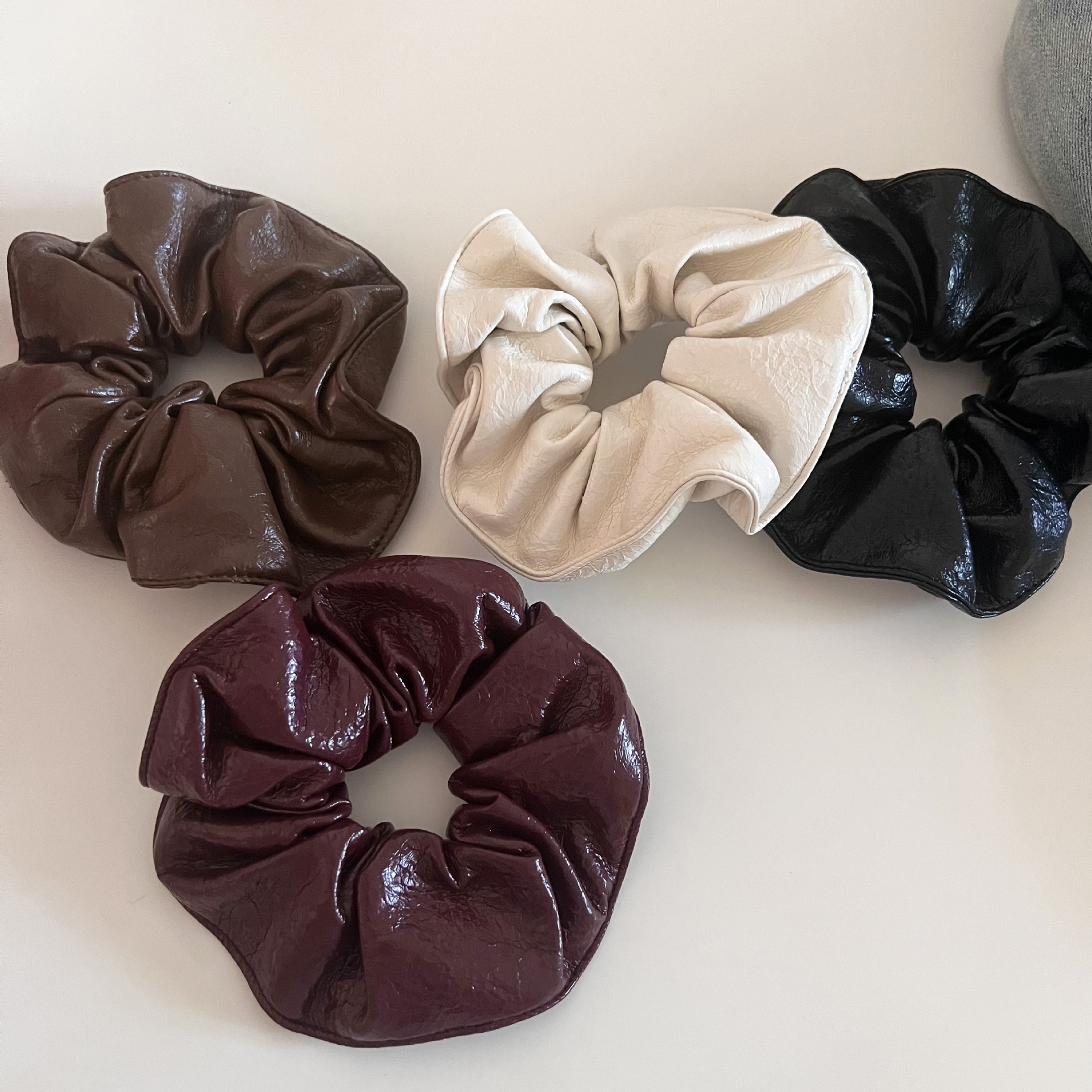 Women's Retro PU Leather Low Bun Hair Tie Autumn Winter Solid Color