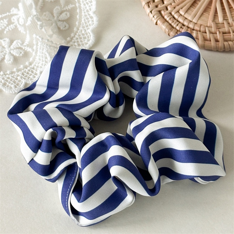 Women's Elegant Daily Cloth Hair Scrunchie Sweet Striped