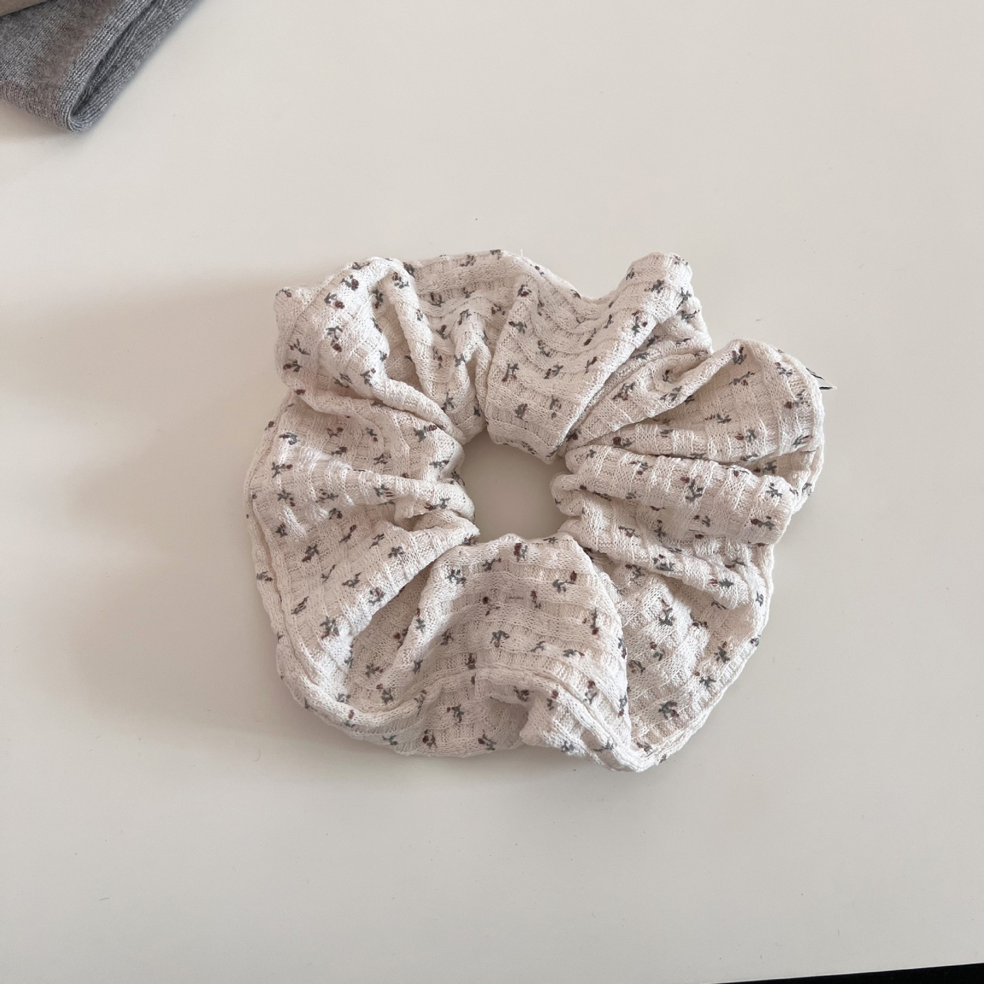 Women's Versatile Knitted Lazy Low Bun Hair Ties Ditsy Floral