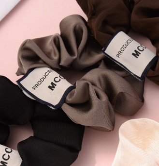 Women's Girls Retro Cloth Hair Tie Scrunchie Solid Color Horse Pattern