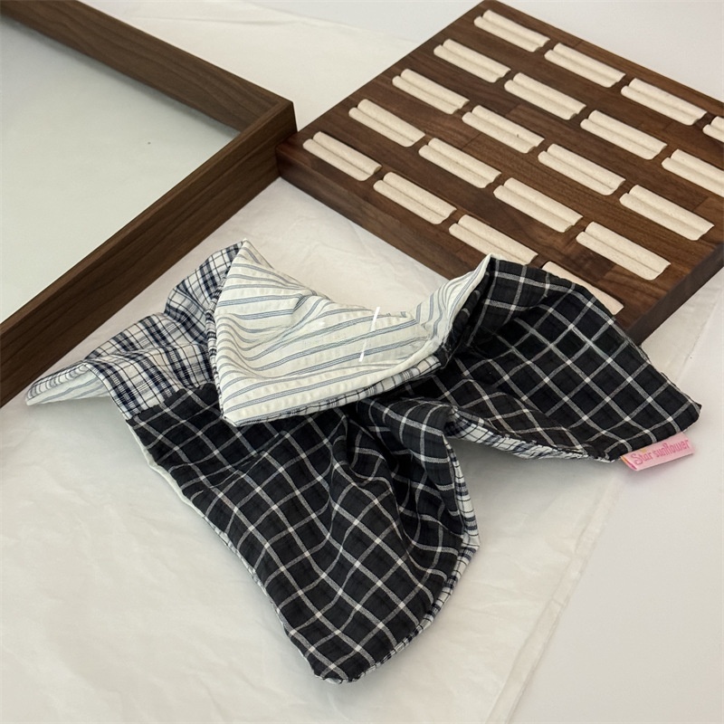 Women's Retro Cloth Hair Scrunchies Classic Black & White Plaid Pattern