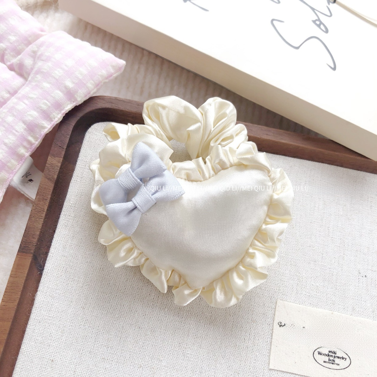 Women's Satin Ribbon Bow Lace Edge Heart Pattern Valentine's Day Hair Hoop