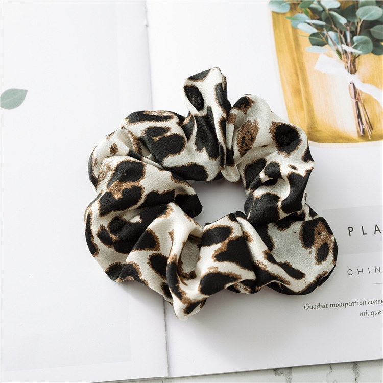 Women's Korean Style Daily Cloth Hair Scrunchie Leopard Print