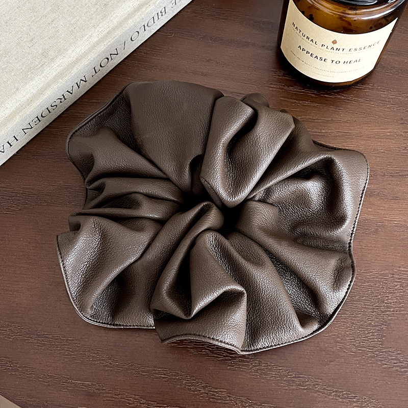 Women's Retro Leather Scrunchie Hair Tie Daily Holiday Solid Color