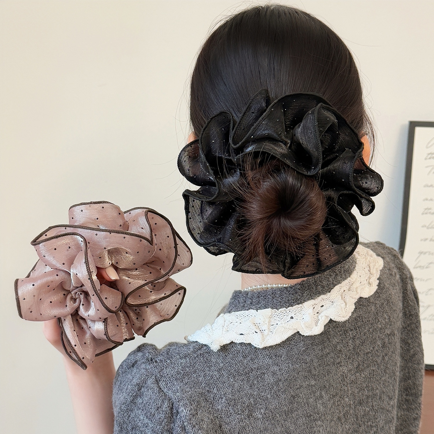 Women's Sweet Gauze Hair Tie For Daily Wear Black And Pink Polka Dots