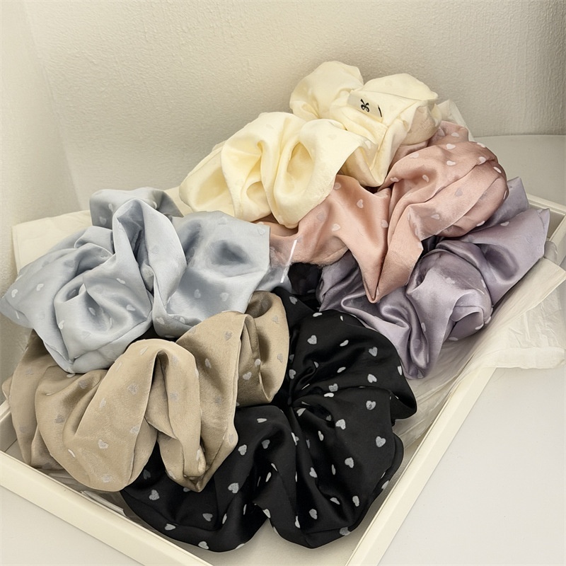 Women's Soft Flocking Heart Shaped Hair Tie For All Seasons Pink