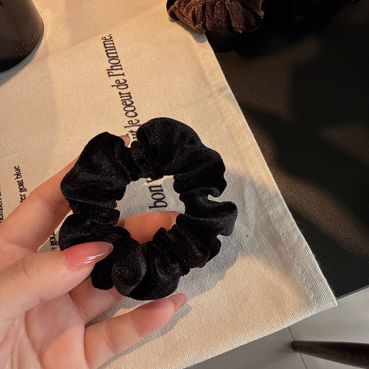 Women's Elastic Retro Velvet Hair Ties For All Seasons Solid Black Coffee