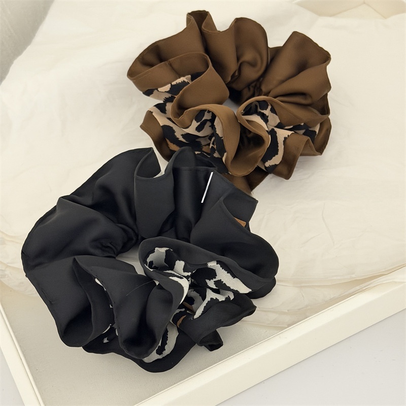 Women's Chic Satin Hair Tie For Daily Wear Black Coffee Leopard Print