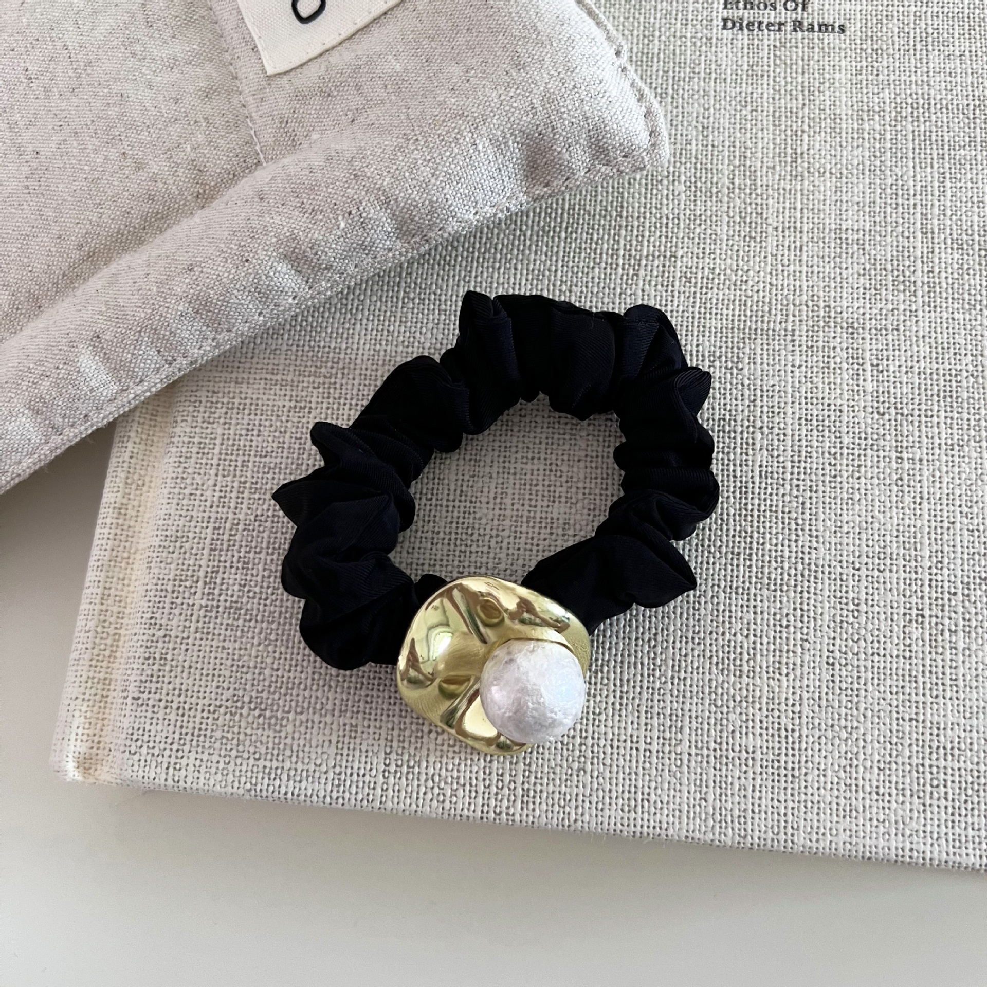 Women's High Elastic Pearl Bun Styling Hair Ring Black Star Heart