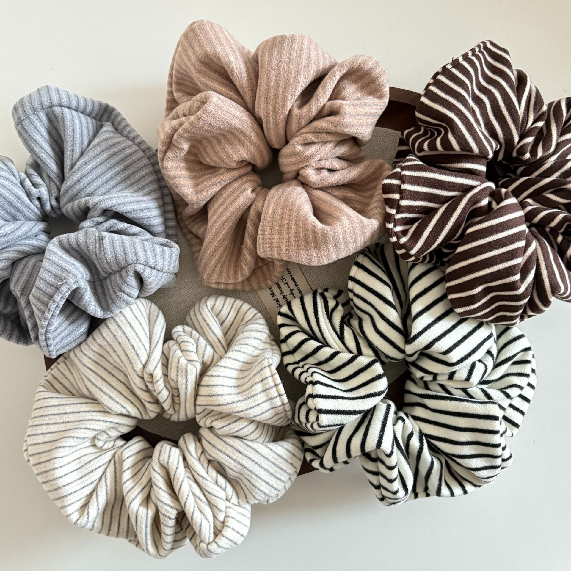 Women's Cozy Autumn Winter Knit Hair Tie Scrunchie Pink Striped