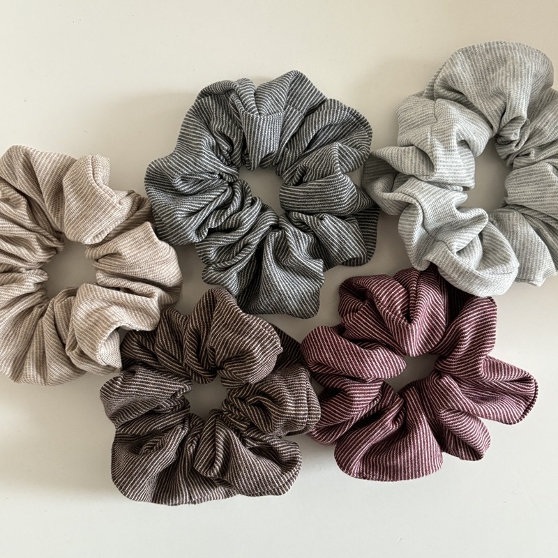 Women's Retro Winter Fabric Hair Tie Scrunchie Dark Grey Striped