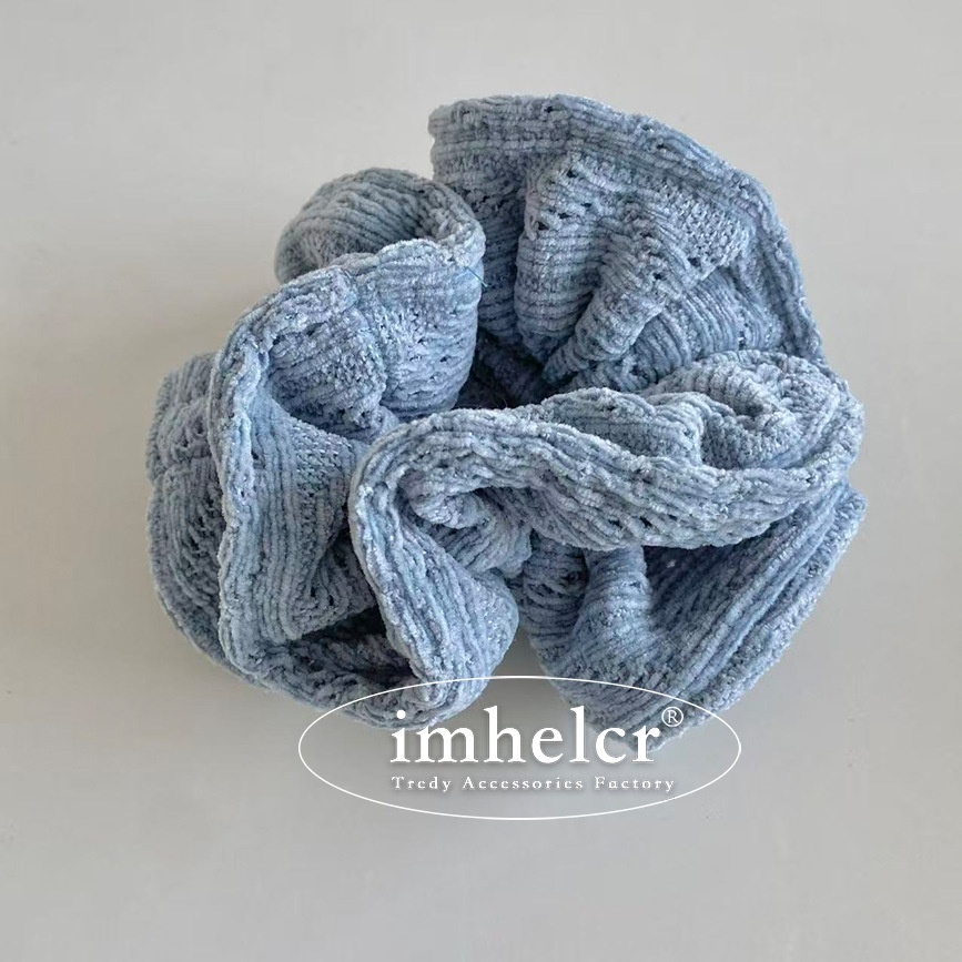 Women's Soft Velvet Hair Scrunchie For Autumn Winter Solid White