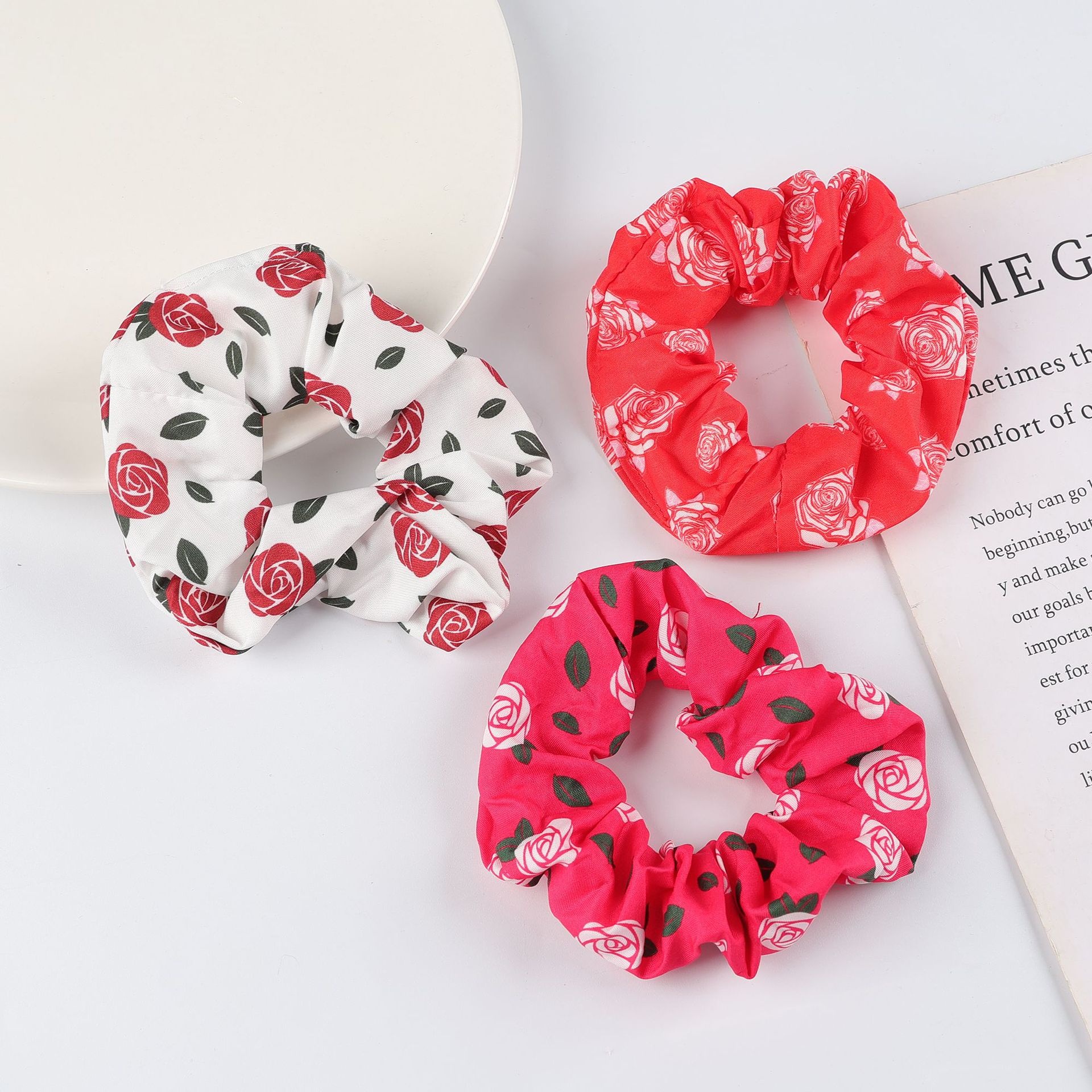 Women's Vintage Elastic Fabric Headband Hair Tie Red White Floral