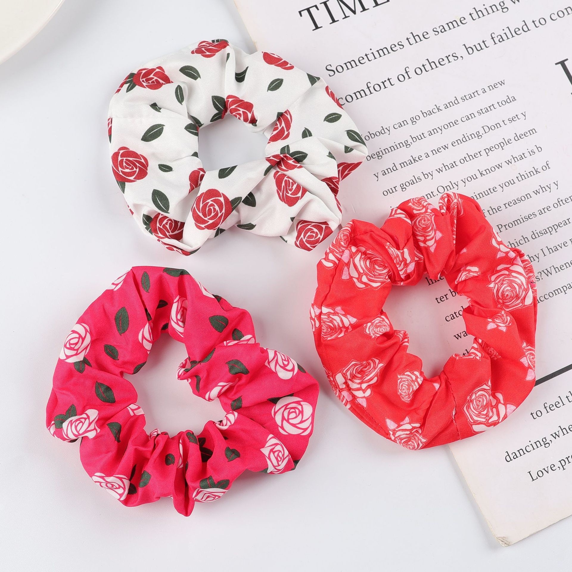 Women's Vintage Elastic Fabric Headband Hair Tie Red White Floral