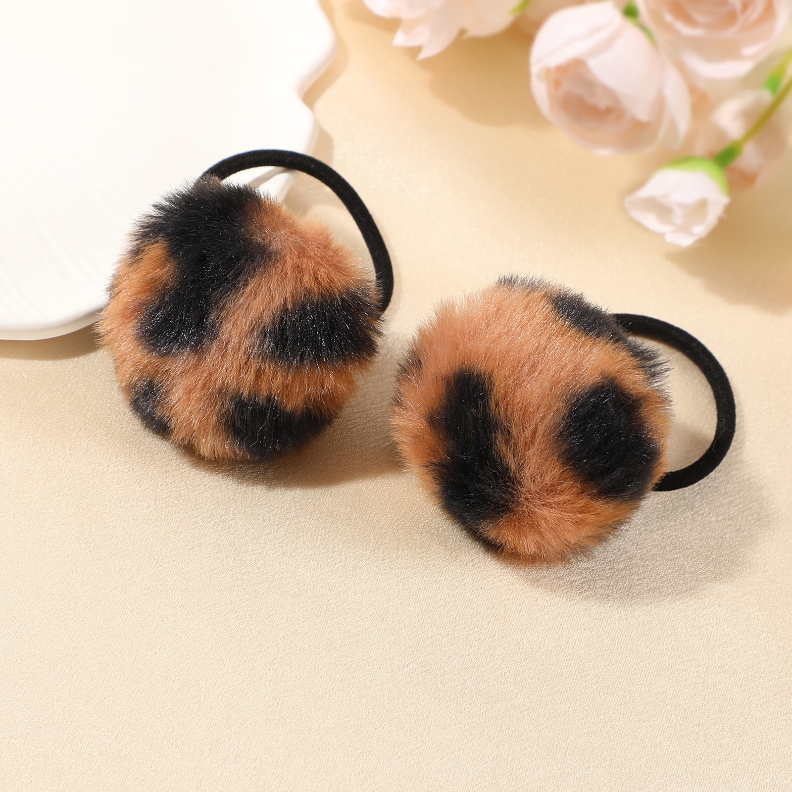 Women's Winter Plush High Elasticity Pom Pom Hair Tie Leopard Print