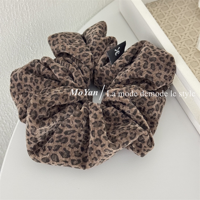 Women's Elegant Satin Tail Bun Hair Scrunchies Retro Leopard Print