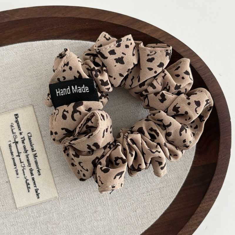 Women's Autumn Winter Fabric Scrunchie Hair Accessories Leopard Print