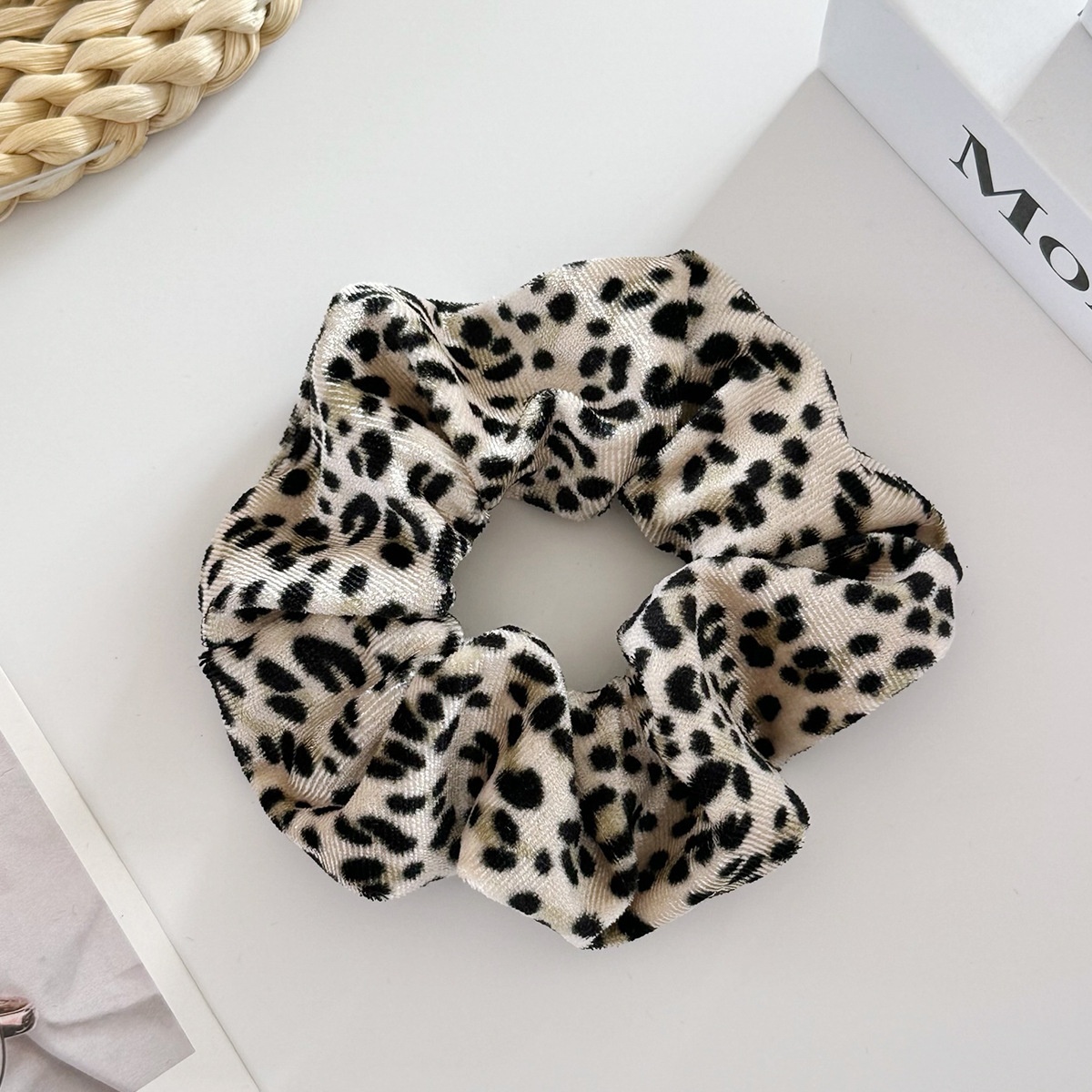 Women's Autumn Winter High Elastic Velvet Hair Tie Leopard Pattern
