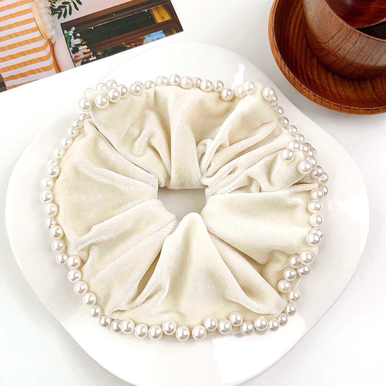 Women's Elegant Pearl Hair Ties For Styling French Velvet Bands