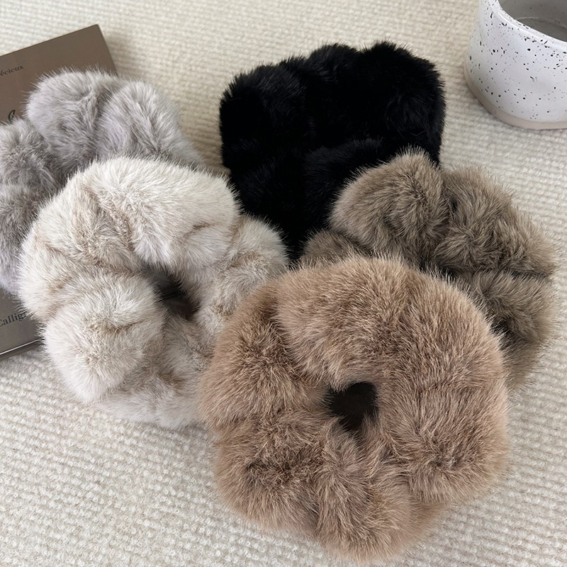 Women's Retro Imitation Mink Plush Daily Hair Scrunchie Solid Color