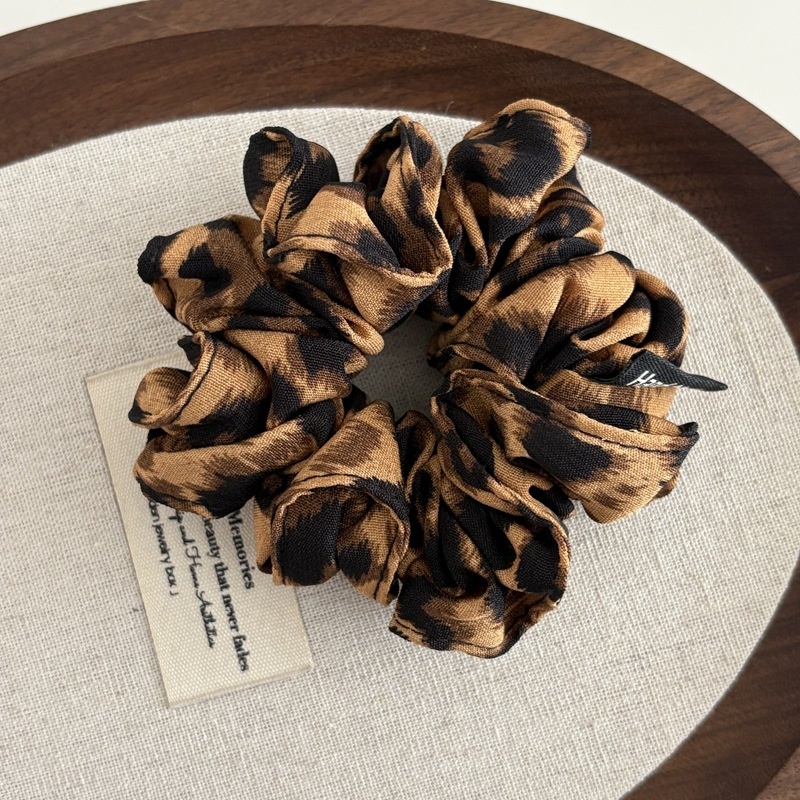 Women's Autumn Winter Fabric Scrunchie Hair Accessories Leopard Print
