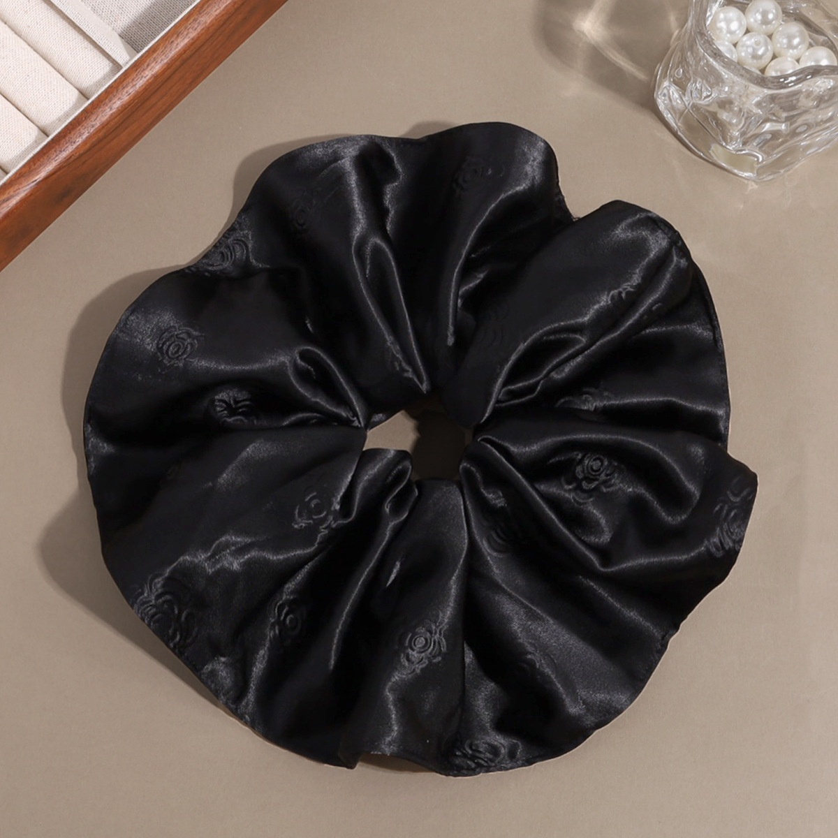 Women's Summer Retro Pearl Satin Hair Tie Beige Floral Pattern