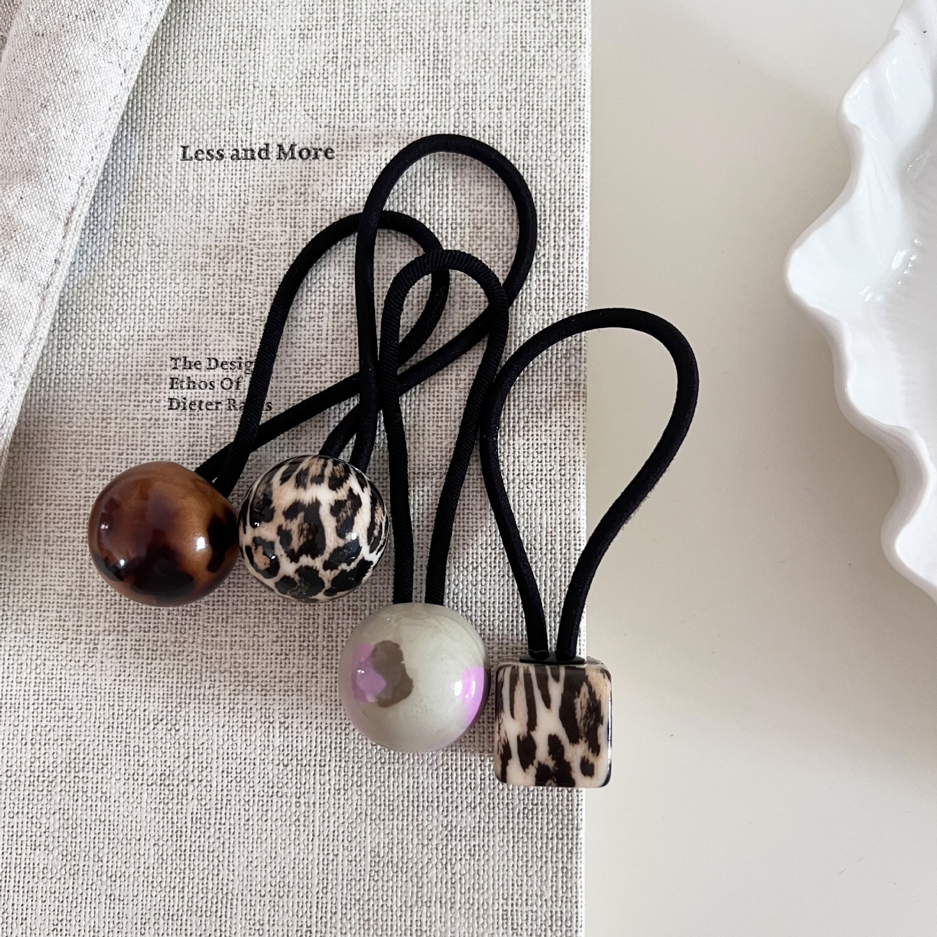 Women's Simple Resin Ponytail Holder Hair Tie Large Leopard Print