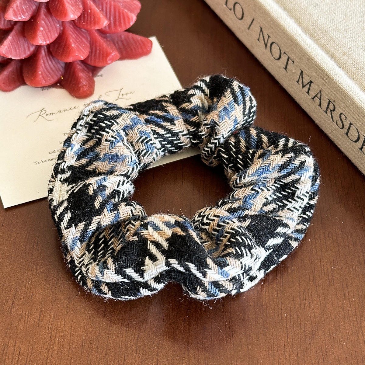 Women's Autumn Winter Polyester Hair Tie Classic Black & Red Plaid