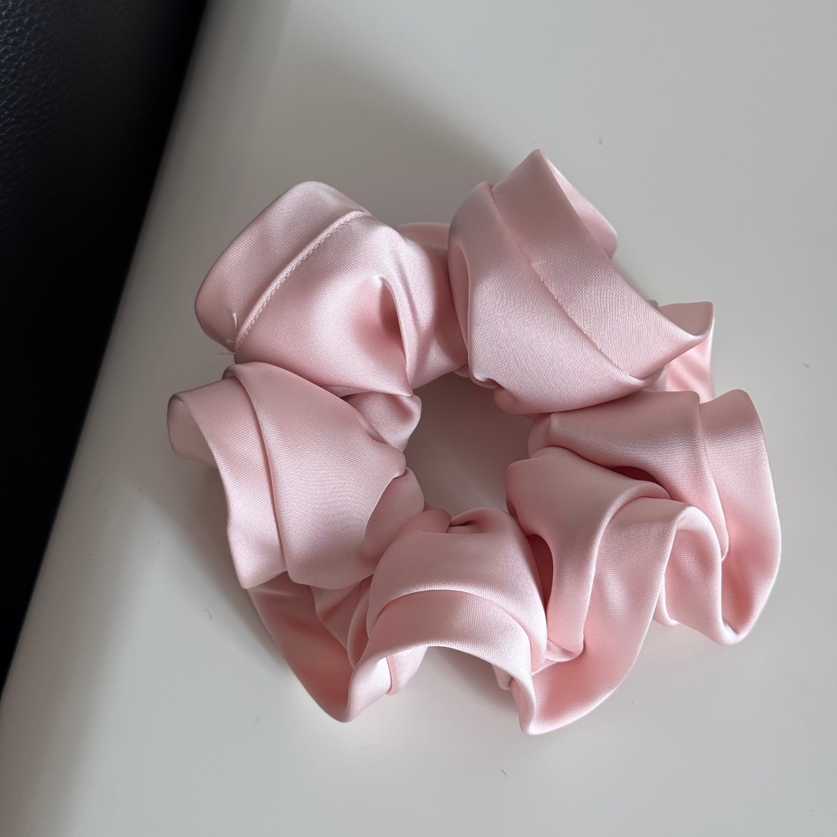 Women's Elegant Satin Scrunchie Hair Tie For Daily Wear Solid Color