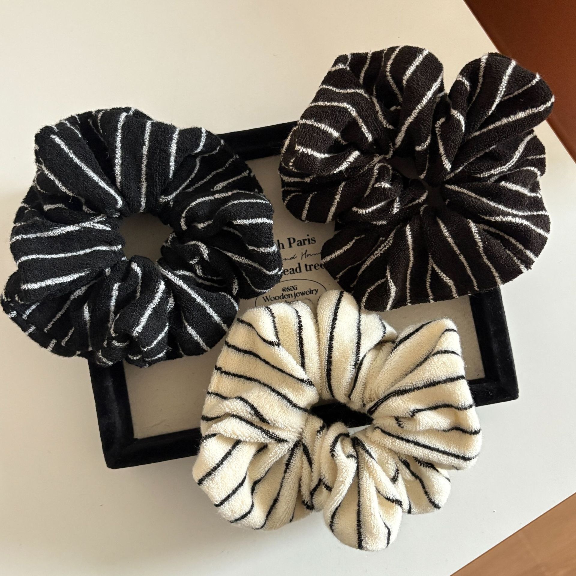 Women's Chic Striped Plush Knit Hair Tie, Soft Autumn Winter Black Scrunchie