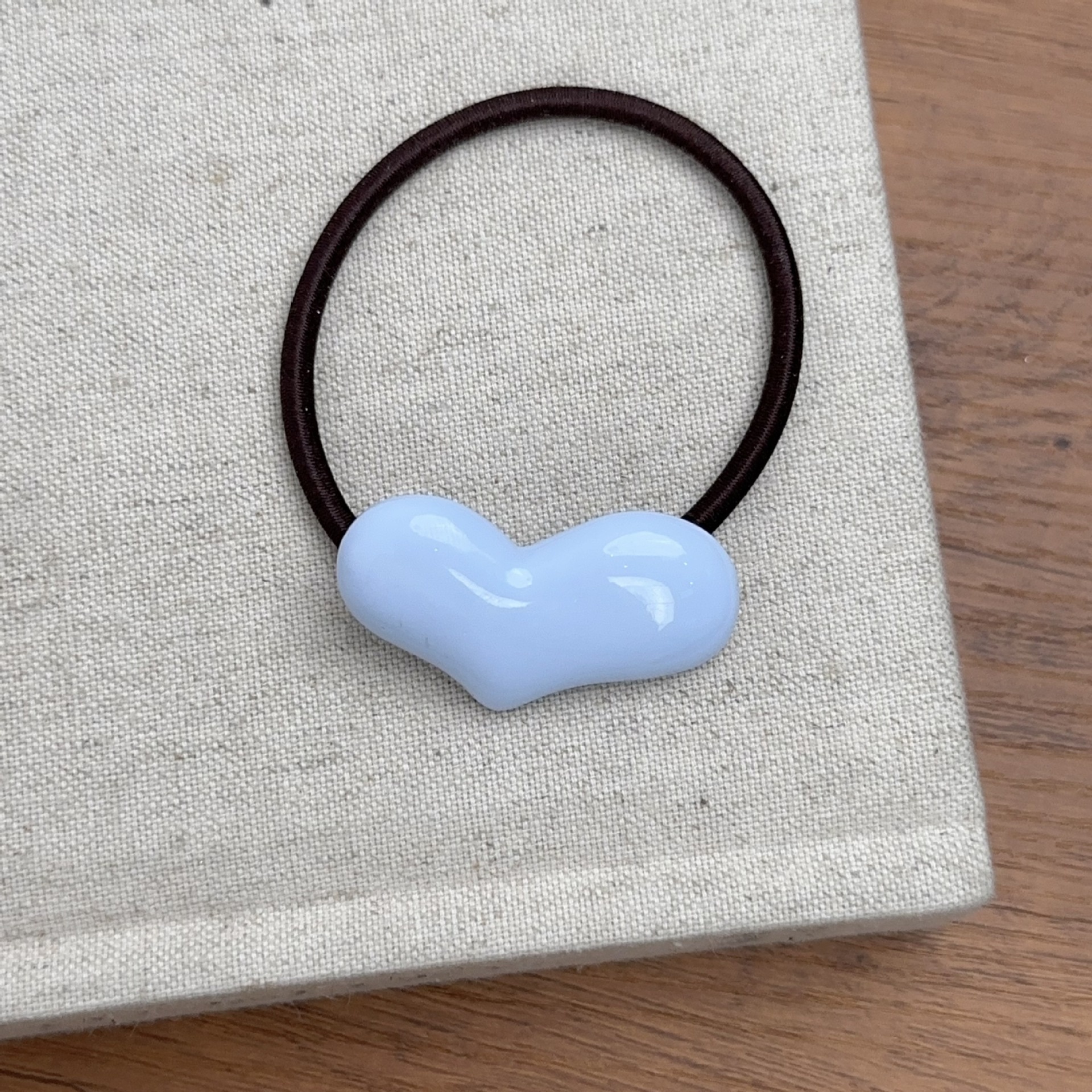 Girls Summer Acrylic Elastic Hair Band Cream Heart Shaped