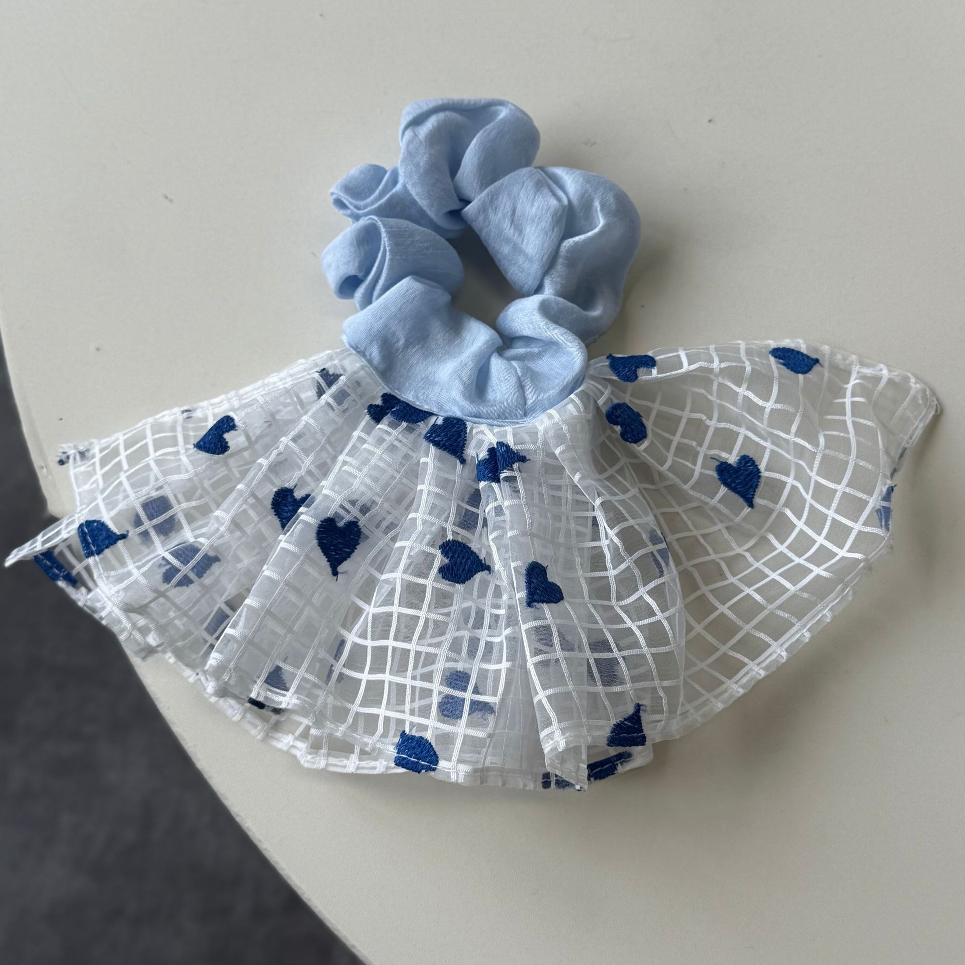 Women's Oversized Blue Bow Pearl Hair Tie Heart Pattern Cloth Hairband