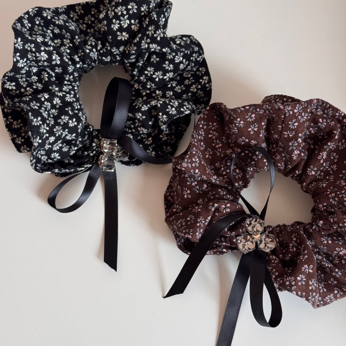 Women's Rhinestone Bowknot Cloth Hair Tie Black Coffee Ditsy Floral
