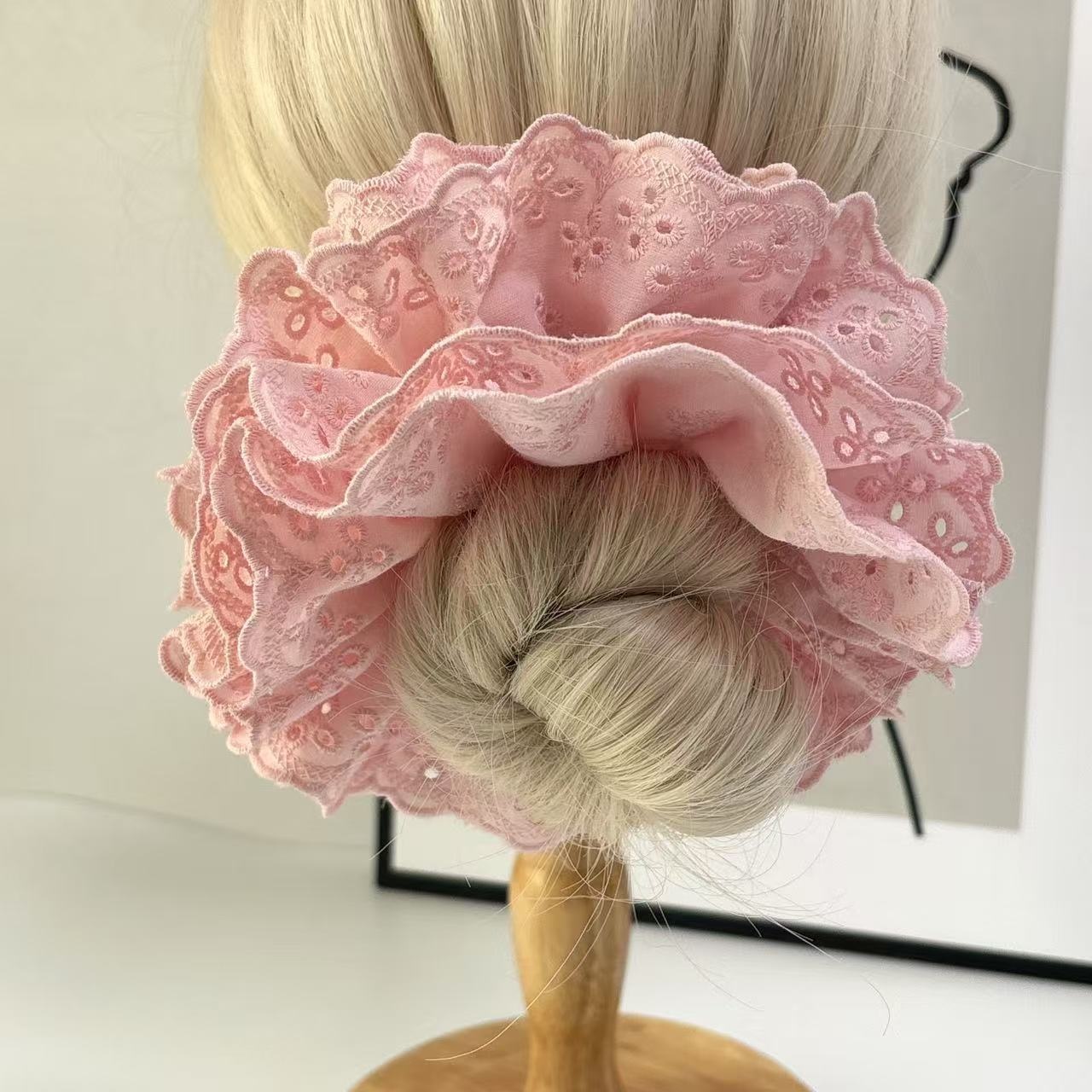 Women's Large Elastic Ponytail Hair Ties Sweet 4-Layer Pleated Lace