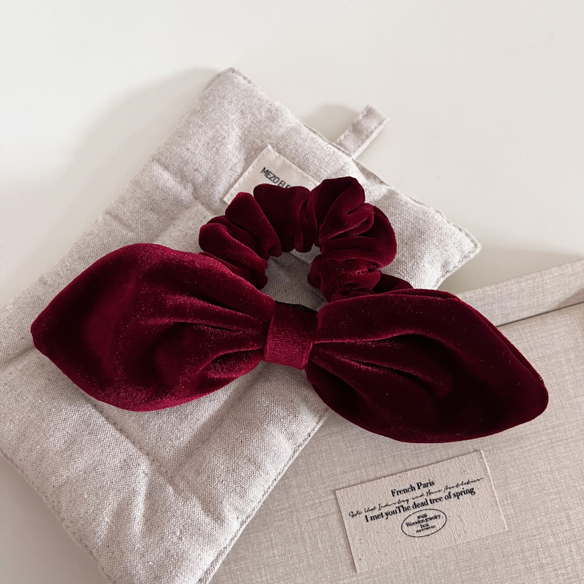 Women's Elegant Velvet Bowknot Ponytail Hair Tie Solid Red Black