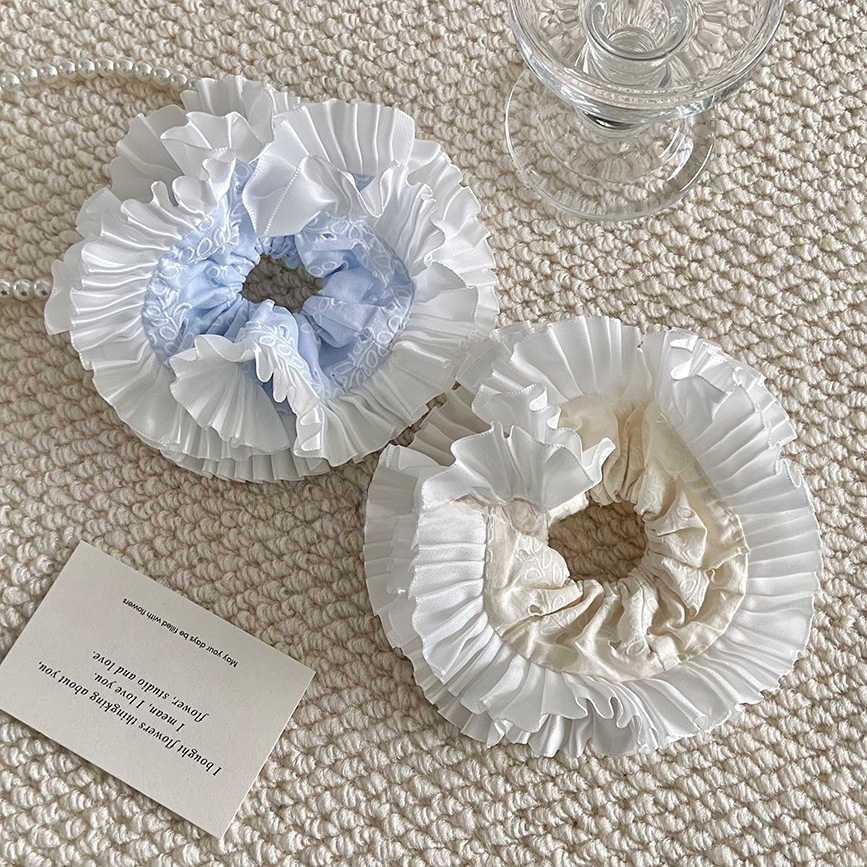 Women's Ditsy Floral Cloth Hair Tie in Beige, Chic Spring Hair Accessory