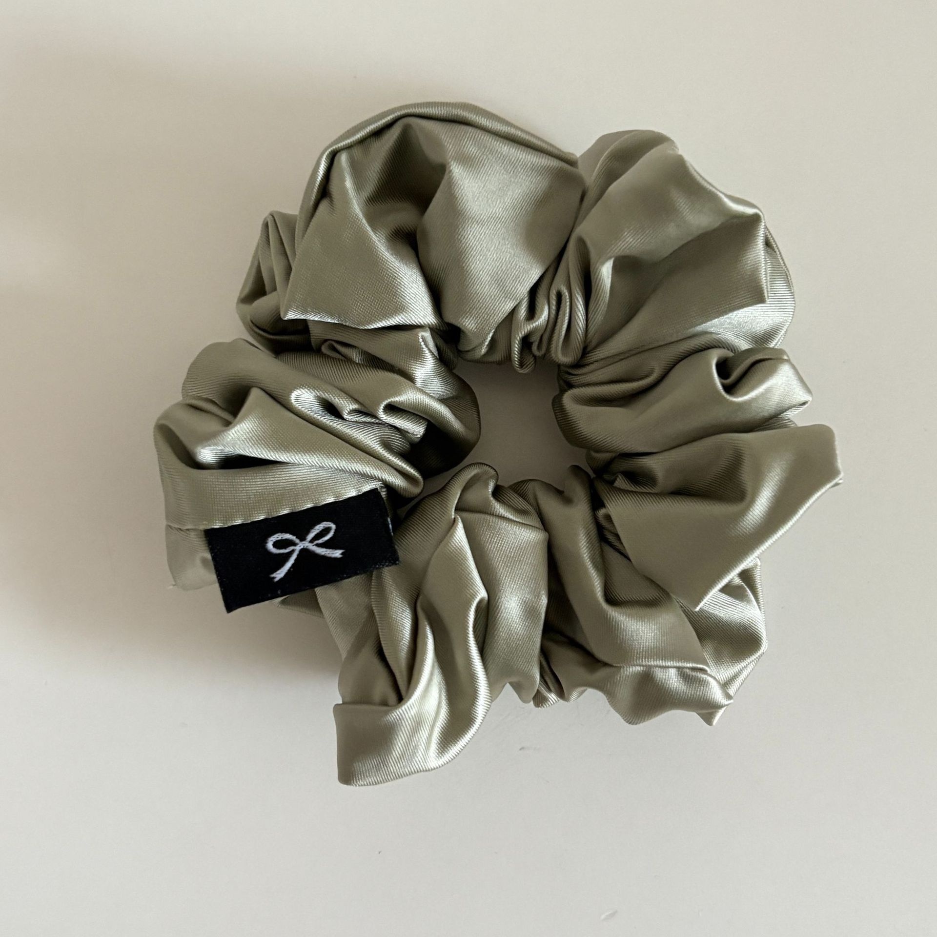 Women's Elegant Solid Color Satin Hair Tie, Chic Spring Accessory in Black