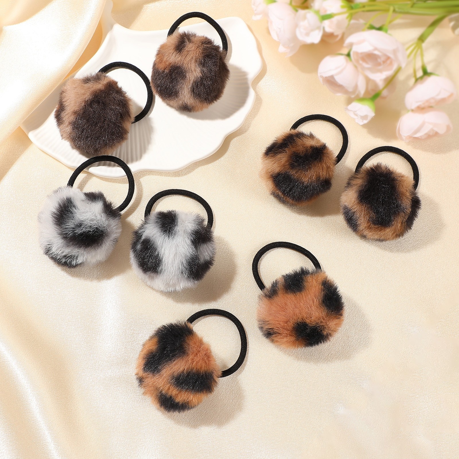 Women's Winter Plush High Elasticity Pom Pom Hair Tie Leopard Print