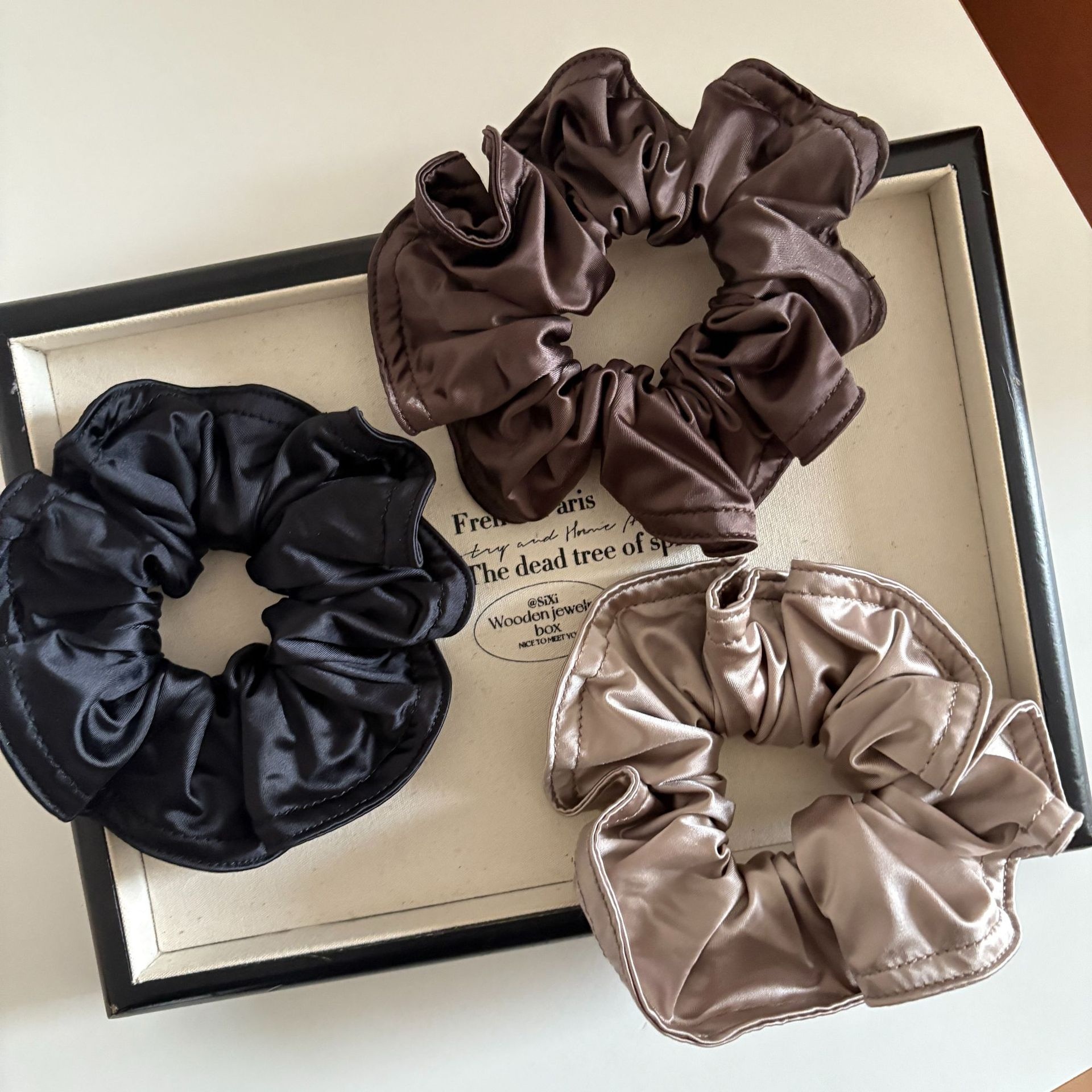 Women's Elegant Satin Scrunchie Hair Tie For Spring Solid Black