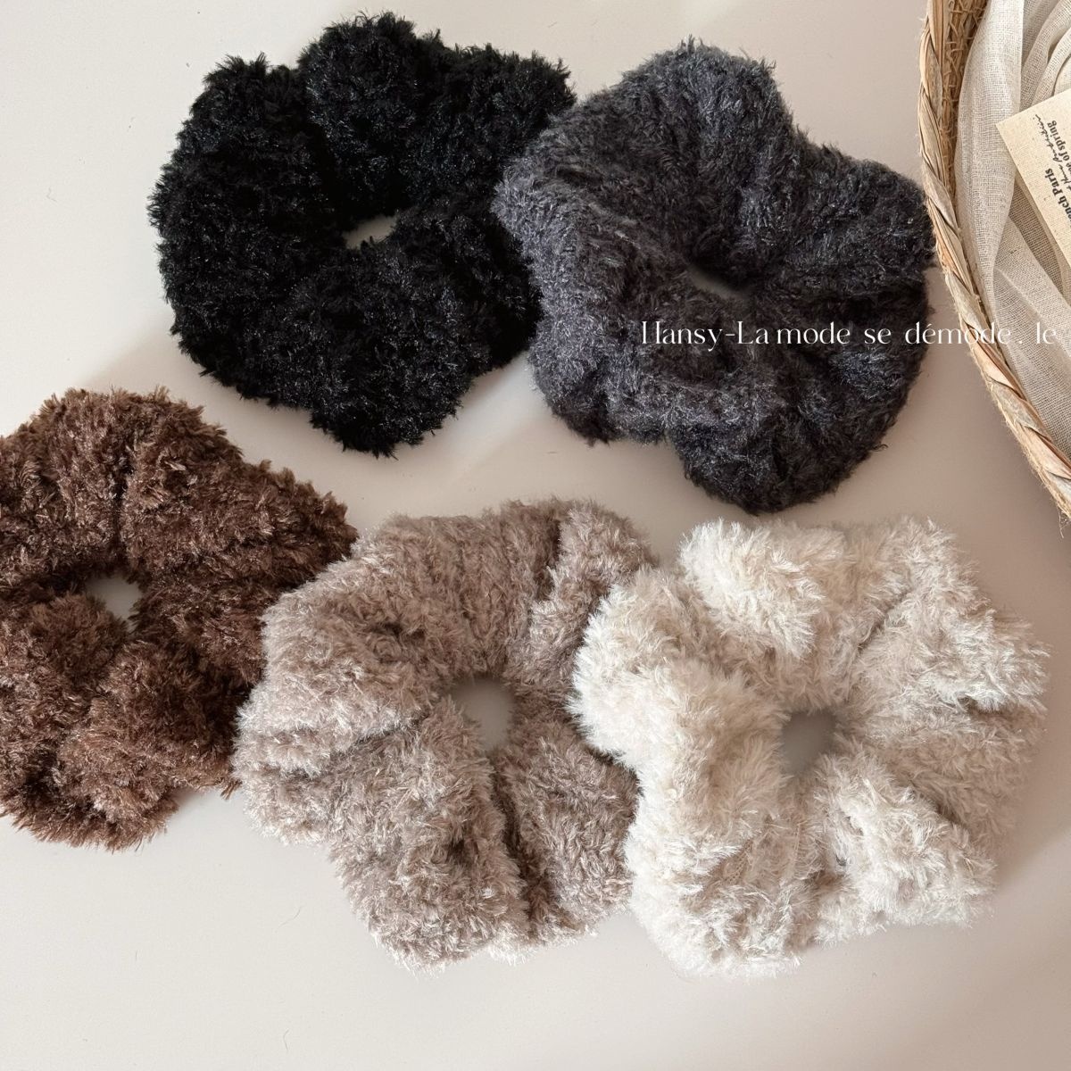 Women's Large Plush Fabric Autumn Winter Hair Ties Solid Color