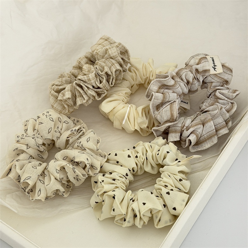 Women's Spring Cloth Heart Shape Hair Tie Beige Plaid Leaf Pattern