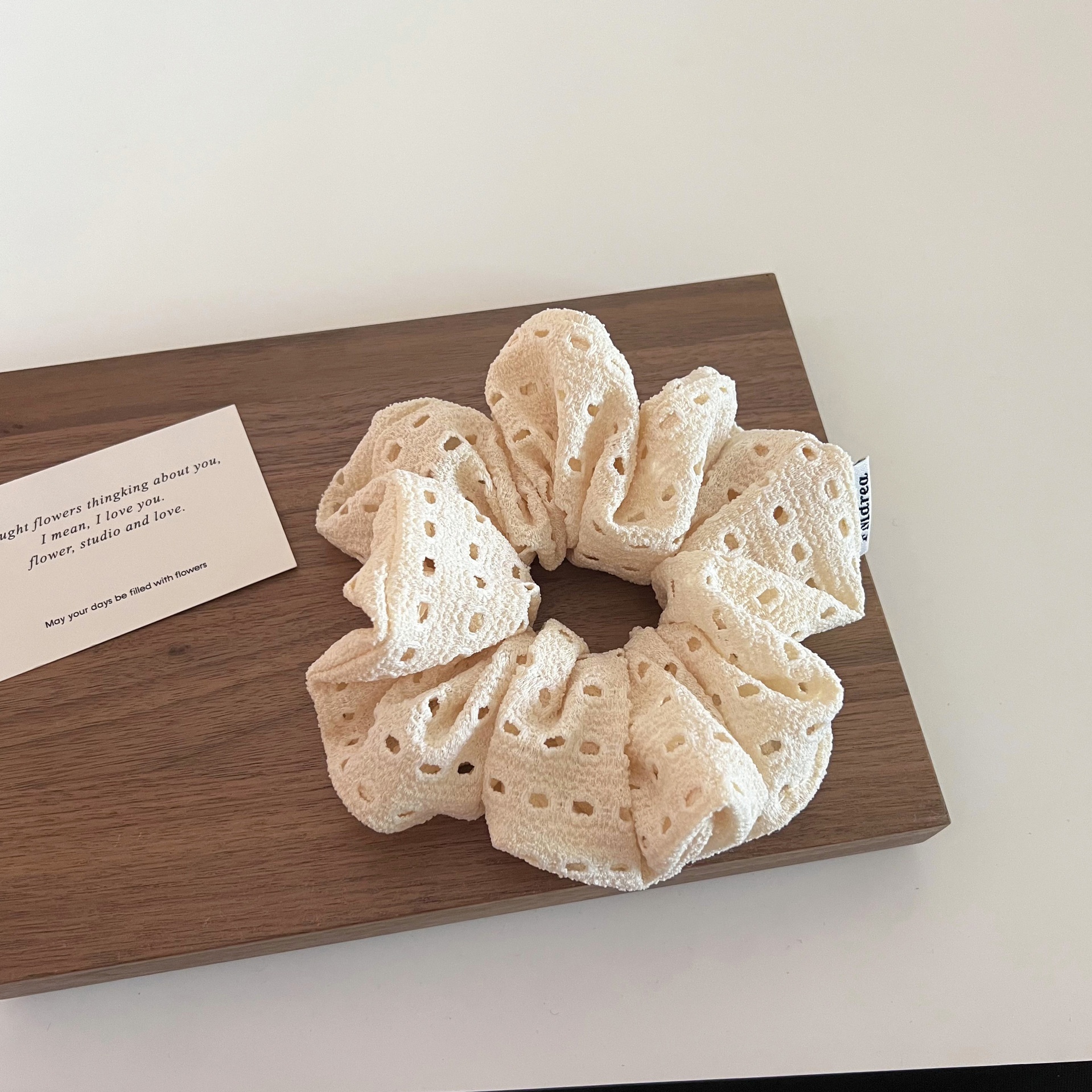 Women's Sweet Hollow Lace Low Bun Hair Tie Solid White Yellow